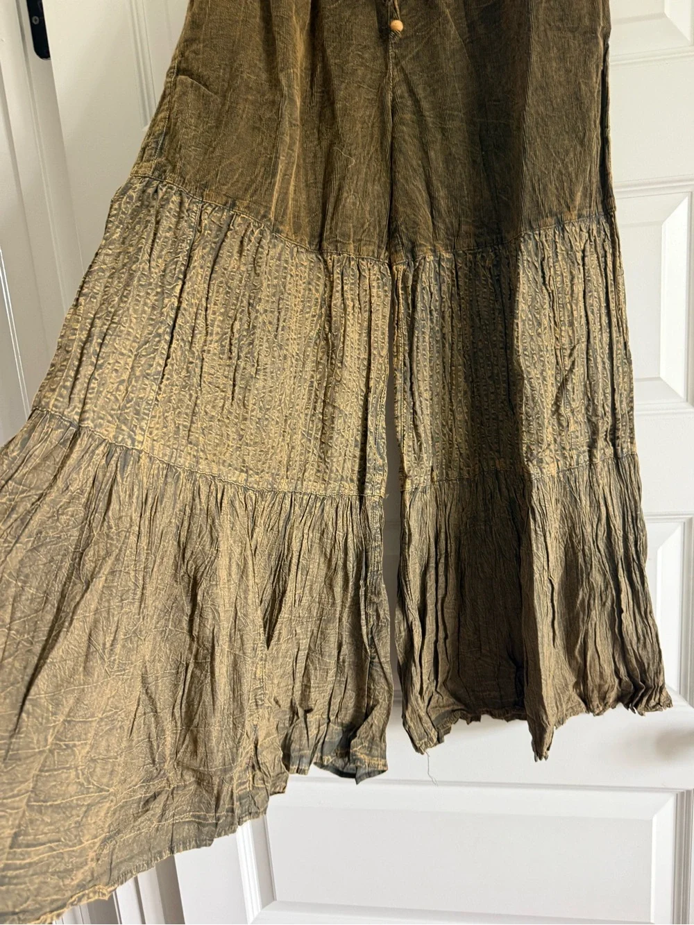 Young Threads NWT Olive Green Earthy Boho Wide Leg Pants Medium